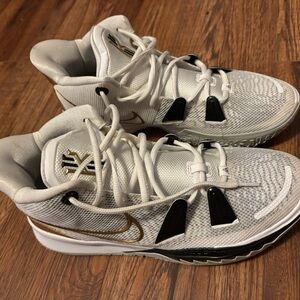 Nike Kyrie 7 NBA final rings